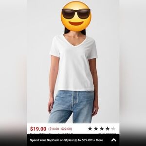 Gap white v-neck shirt
